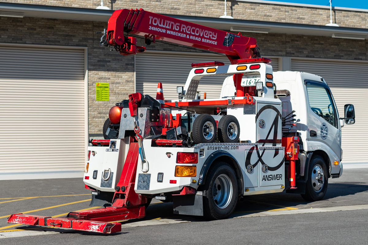 クレーン付レッカー ユエハイSADR400 2.9t吊